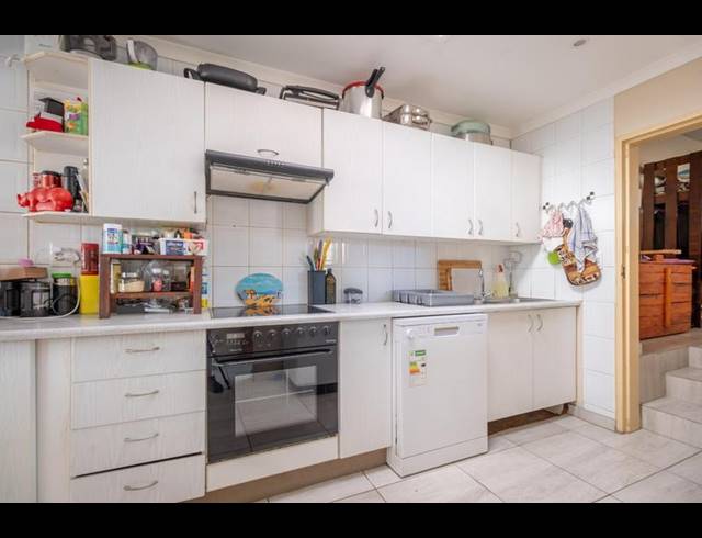 2 BEDROOM TOWNHOUSE FOR SALE IN RANGE VIEW